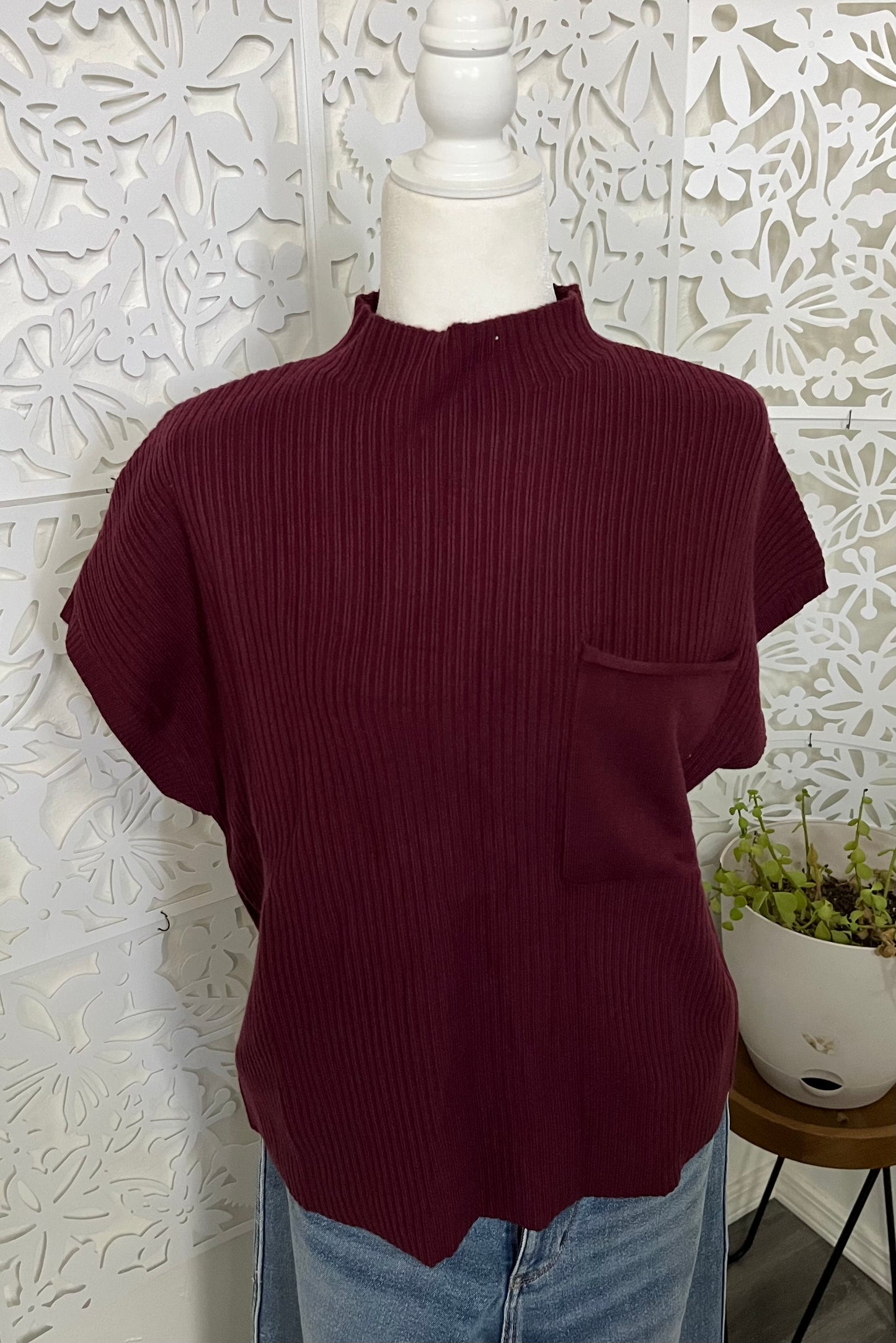 Patch pocket short sleeve knit sweater